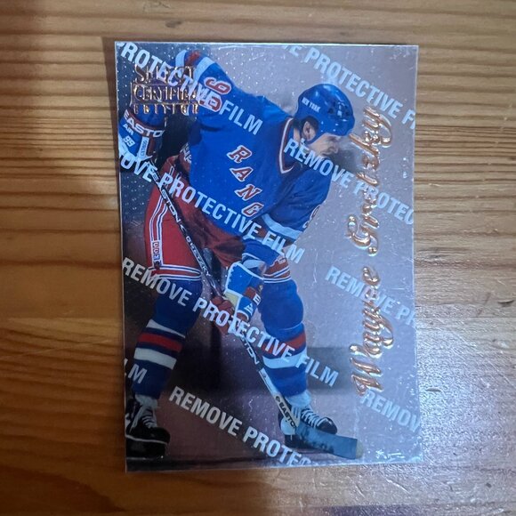 WAYNE GRETZKY 1996-97 PINNACLE SELECT CERTIFIED #4 RANGERS WITH PROTECTIVE FILM - Picture 1 of 2